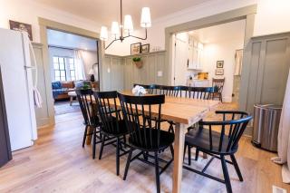 Charming Home, 9 Beds, Home Gym - 2