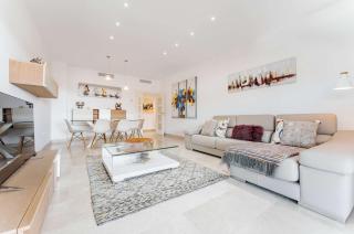 Hoyo19 10 Views Luxury Resort - Estepona - 2
