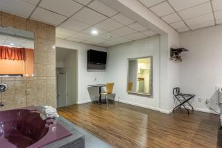 Motel 6 Elizabeth NJ Newark Liberty Intl Airport - 5