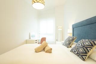 Charming 2 bedrooms apartment with FREE Parking at Plaza Alameda by OCityzen - 4