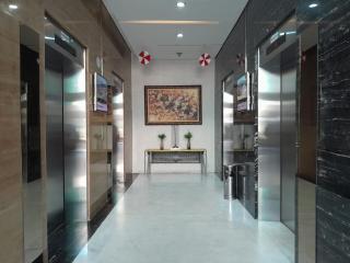 ROKET ROOM Majestic Point Serpong - Anggris - 5