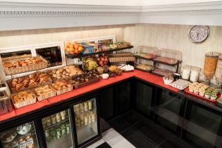 Royal Eagle Hotel - 1
