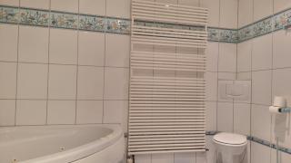 Acorn Hill Apartments - 6