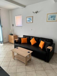 Lovely split level apartment with sea view, pool, free parking and WiFi - Cavtat - 3