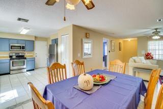 7 Mi to Satellite Beach: Melbourne Home w/ Yard - 4