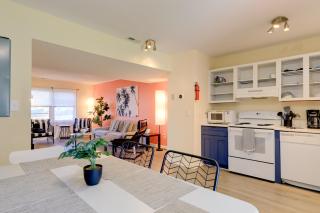 Walk to Atlantic Beach Townhome with Patio! - Atlantic Beach - 1