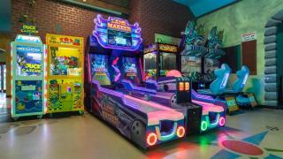 The Regal Palms Resort With Lazy River and Arcade Games - 9