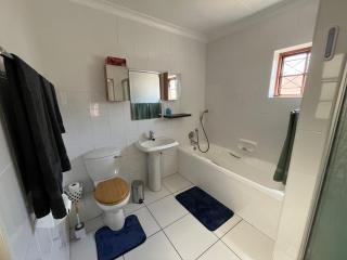 Charming Garden Cottage - Gqeberha - 6