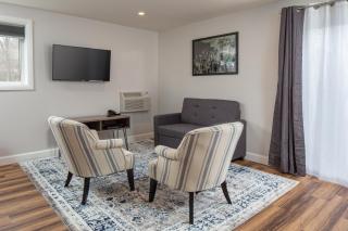 Picton Harbour Inn - 4