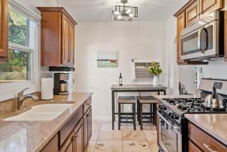 Hideaway on Oak - 2