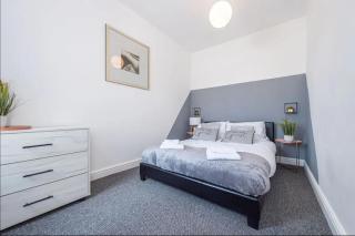 Large 3 bedroom sleeps-7/Gartson/Liverpool - Liverpool - 3
