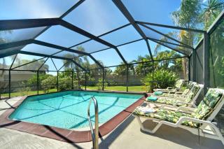 Charming electric-heated pool home with Southern exposure - Casa Sunshine - Cape Coral - 0