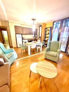 APARTAMENTO L AÜT - 1