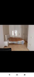 Royal 2 Hostel Opposite NALU BAR - Tirana - 9