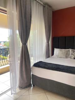Cozy Corner - Sandton - 8