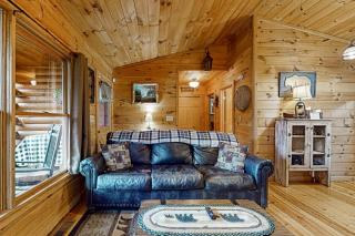 Beary Cozy Cabin - Cherry Log - 7