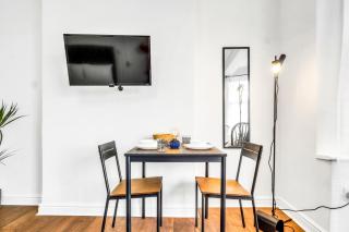 Close to Central London, Fully Equipped Kitchen, Coffee maker, Airfryer, Snacks, Coffee, Toiletries, FREE PARKING, flat 1 - Colindale - 3
