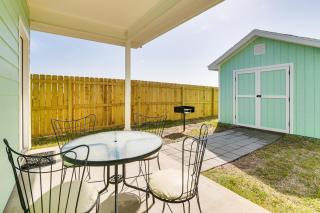 Modern Port Isabel Home Coastal Family Home! - 9