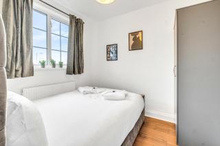 London Family Base - 1-Bed, Baby Cot, Free Parking, Wembley 25 Mins, Tube 10 Mins, Flat 4 - Colindale - 1