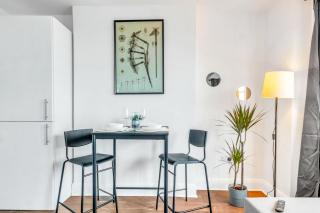 London Family Base - 1-Bed, Baby Cot, Free Parking, Wembley 25 Mins, Tube 10 Mins, Flat 4 - Colindale - 5