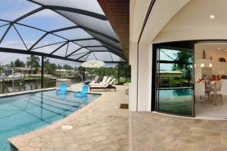 Villa Palms at Mayfair - Cape Coral - 8