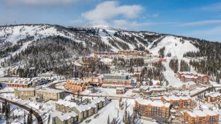 Snow Therapy Chalet - Ski In Out, Hot Tub & Mtn View - 5