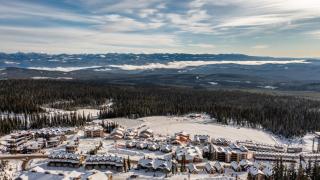 Snow Therapy Chalet - Ski In Out, Hot Tub & Mtn View - Big White - 1