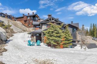 Snow Therapy Chalet - Ski In Out, Hot Tub & Mtn View - 2
