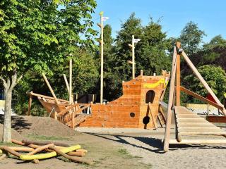 6 person holiday home in Großenbrode - 2