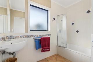 Whanga Bar Surf Views - Whangamata Holiday Home - 4