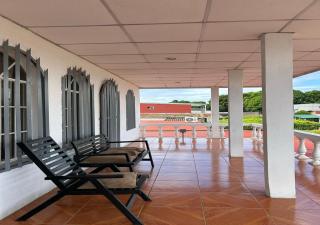 Casa Robles - Stay Near MGA Airport - 9