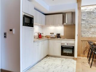 Luxueux T3 contemporain à Courchevel Village, proche pistes et commerces, avec balcon et parking - FR-1-562-30 - Courchevel - 9