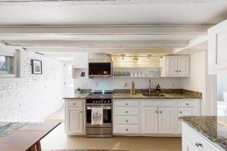 Standish Place - 7