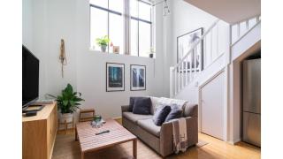 Loft Style Apartment in the Heart of Surry Hills - Sydney - 3