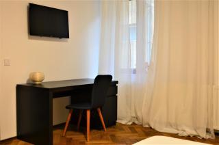 Madalina's House - Cozy Central 2-Bedroom Apartment - 4