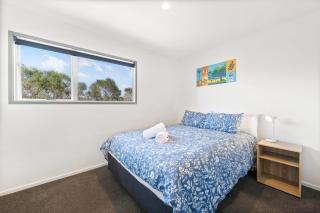 Sunny Paihia Retreat with BBQ, Spa and Pool - Haruru - 2