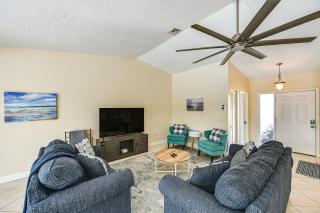 Hot Tub and Heated Pool Bonita Springs Getaway! - Bonita Springs - 6