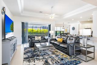 WINTER SPECIALS! Built in 2020! Modern electric-heated pool home with bikes - Villa Alexandria - Cape Coral - 7