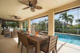 Saltwater electric & solar-heated pool home, with TV on lanai - Villa Addison - Cape Coral - 0
