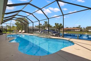 Almost 2,700 sq ft heated pool home on triple lot with sailboat access! - Villa Andrea - Cape Coral - 0