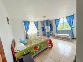 Hermosa casa familiar - 4