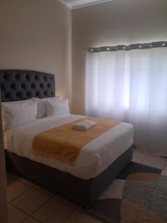 Menlyn Place Cityscape - Pretoria - 6