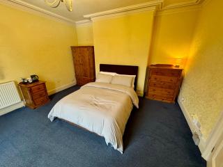 Spacious Rooms Edgbaston Central WiFi Parking - 9