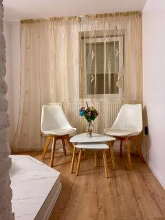 UltraCentral Cozy Apartment - Oradea - 9