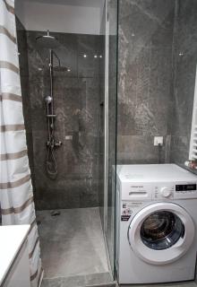 Charming Apt Near Athens Museum! - 3