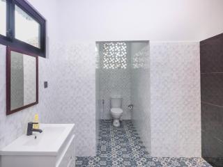Beautiful mountain view villa 4BR - Karangasem - 4
