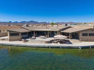 Dock Holiday, Outdoor Living! - 9