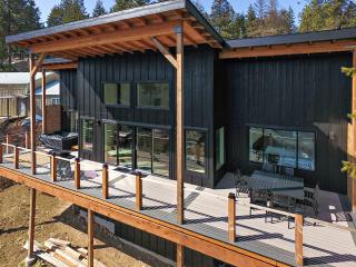 Stunning 3BR with Lake Access Golf Cart 11 guests - 9