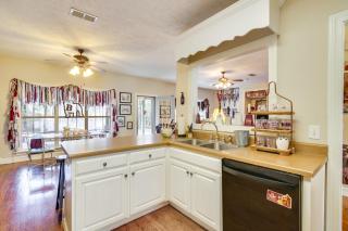 Starkville Vacation Rental about 2 Mi to MSU! - 1