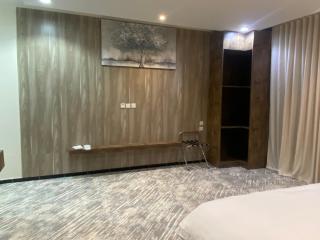 غرفة وصالة سوبر فندقية فاخرة - 1